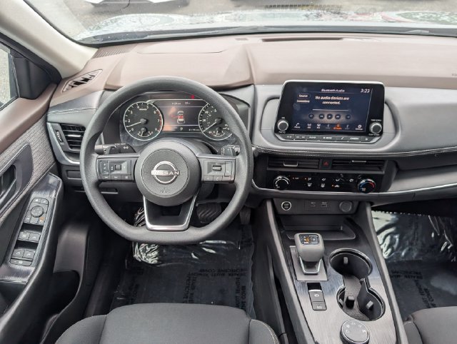 Used 2023 Nissan Rogue S AWD/4WD image 15