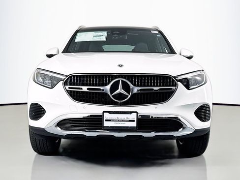 New 2026 Mercedes-Benz GLC 300 image 2