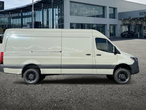 New 2026 Mercedes-Benz Sprinter 2500 image 3
