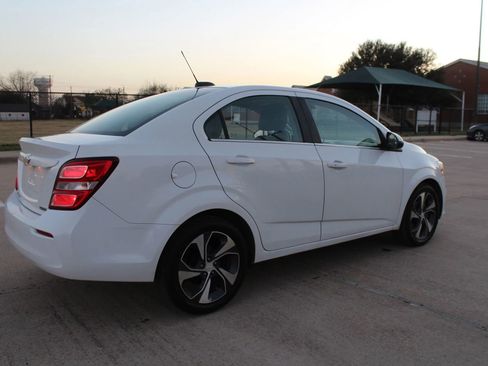 Used 2020 Chevrolet Sonic Premier image 9