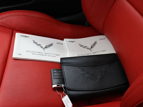 Used 2019 Chevrolet Corvette Stingray Coupe w/ 1LT RWD image 44