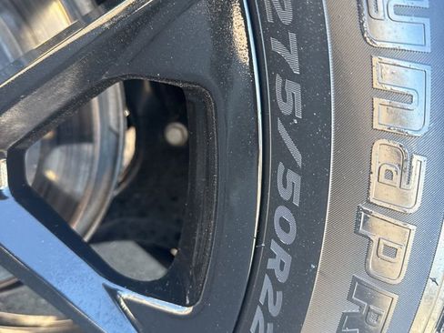 Used 2025 GMC Yukon XL Denali image 38