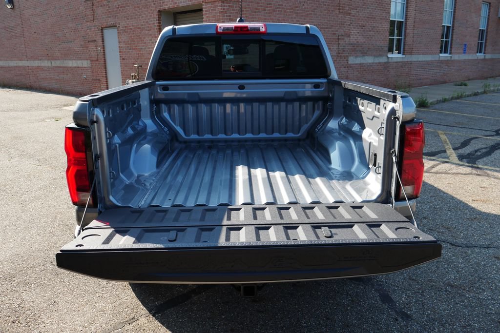 New 2026 Chevrolet Colorado LT w/ LT Convenience Package AWD/4WD image 8
