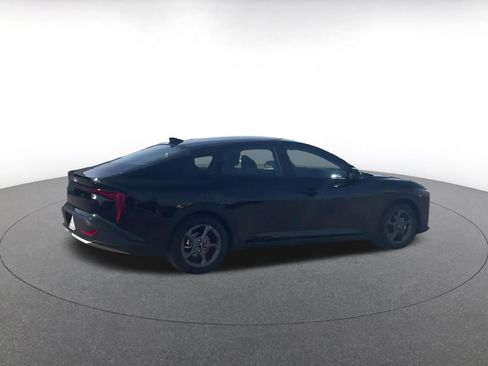Used 2025 Kia K4 LXS image 14