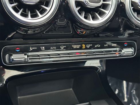 Used 2020 Mercedes-Benz CLA 250 4MATIC image 27