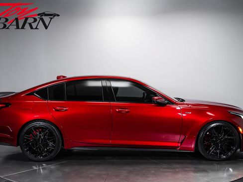 Used 2023 Cadillac CT5 V Blackwing w/ Carbon Fiber Package 2 RWD image 6