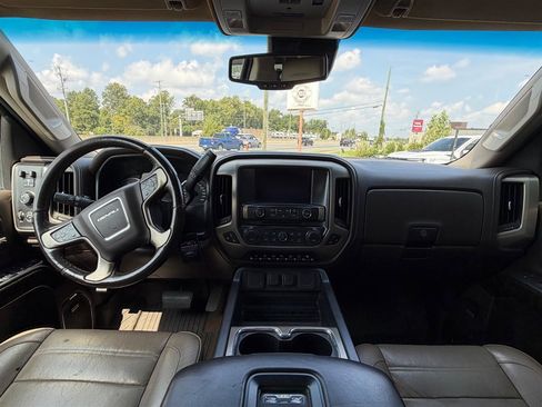 Used 2016 GMC Sierra 2500 Denali w/ Duramax Plus Package AWD/4WD image 19