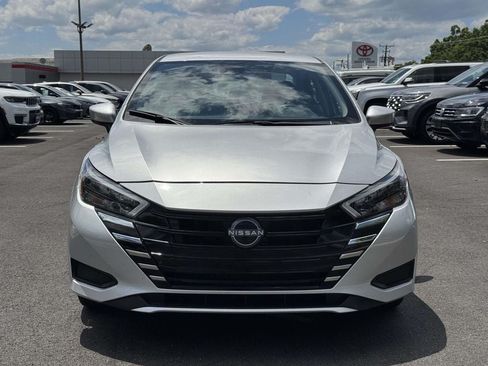 Used 2025 Nissan Versa SV FWD image 25