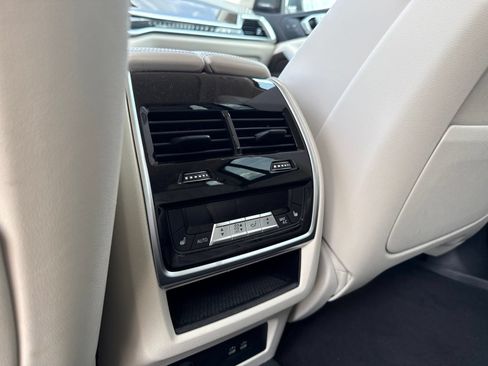 Certified 2024 BMW X7 xDrive40i w/ Executive Package AWD/4WD image 12