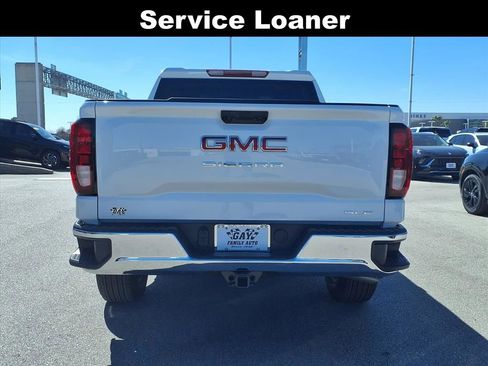 New 2026 GMC Sierra 1500 SLE RWD image 6