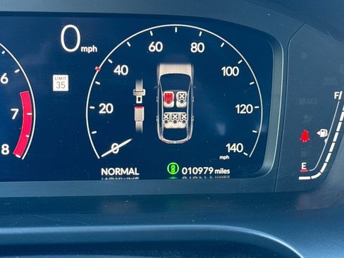 Used 2025 Acura ADX FWD image 29