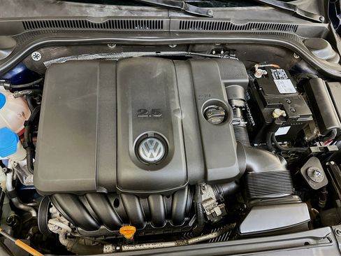 Used 2013 Volkswagen Jetta SE image 32