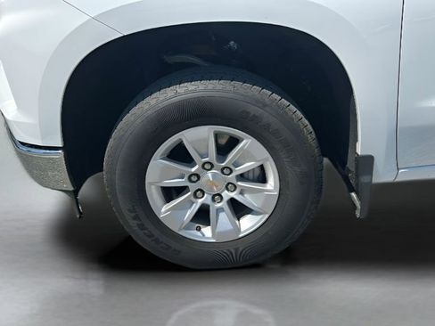 Used 2025 Chevrolet Silverado 1500 LT RWD image 34