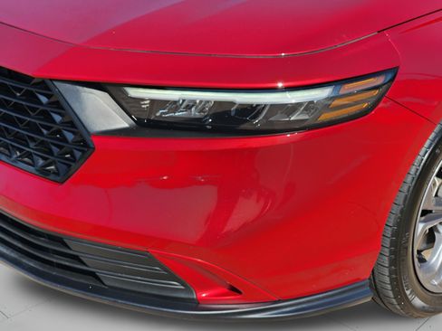 Used 2024 Honda Accord EX image 34