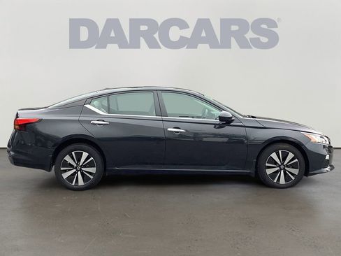 Certified 2022 Nissan Altima 2.5 SV image 8