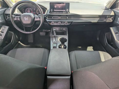 Used 2022 Honda Civic EX image 2