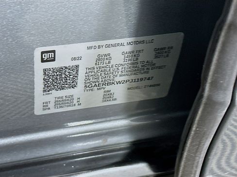 Used 2023 Buick Enclave Essence w/ Experience Buick Package image 12