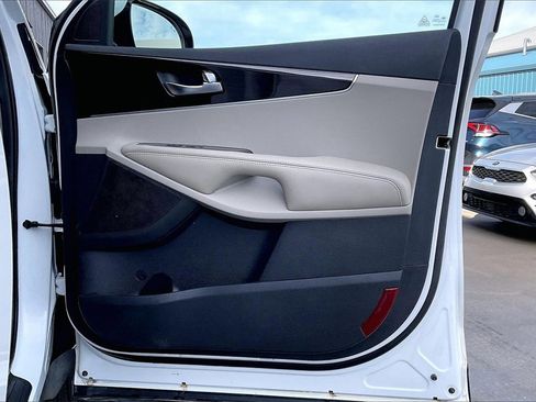 Used 2019 Kia Sorento LX w/ Option Group 020 image 24