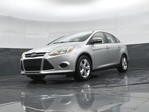 Used 2013 Ford Focus SE FWD image 36