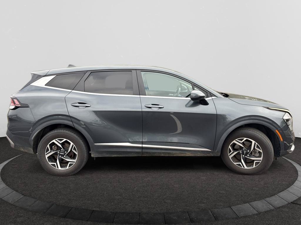 Used 2023 Kia Sportage LX AWD/4WD image 4
