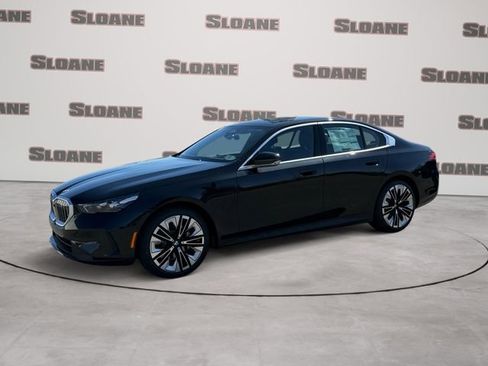 New 2026 BMW 530i xDrive w/ Premium Package AWD/4WD image 1