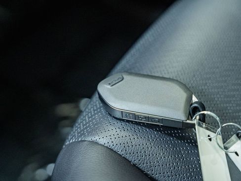 Used 2025 Kia Carnival SX Prestige image 51