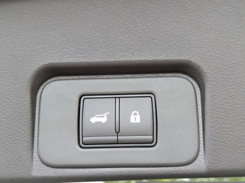 New 2026 Nissan Rogue SV FWD image 14