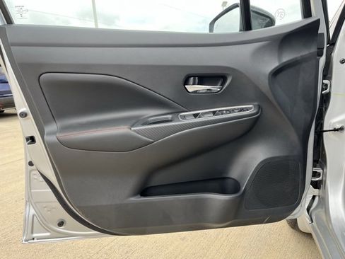 New 2025 Nissan Versa SR w/ Trunk Package image 10