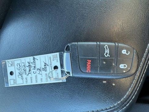 Certified 2021 Dodge Challenger SXT image 17