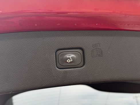 Used 2024 Ford Edge SEL w/ Convenience Package AWD/4WD image 9