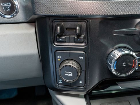 Used 2024 Ford F350 Limited w/ FX4 Off-Road Package image 32