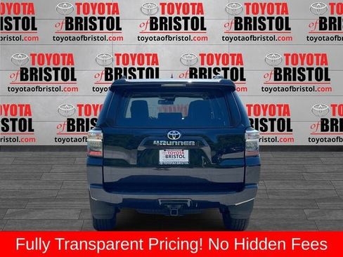 Used 2021 Toyota 4Runner SR5 Premium w/ Moonroof Package AWD/4WD image 3