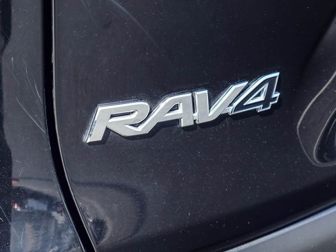 Used 2025 Toyota RAV4 XLE AWD/4WD image 24