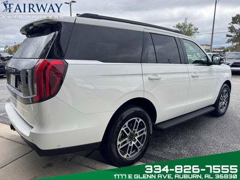 Used 2025 Ford Expedition Active image 6