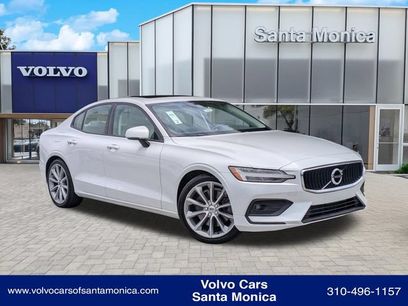 Used 2021 Volvo S60 T6 Momentum w/ Premium Package