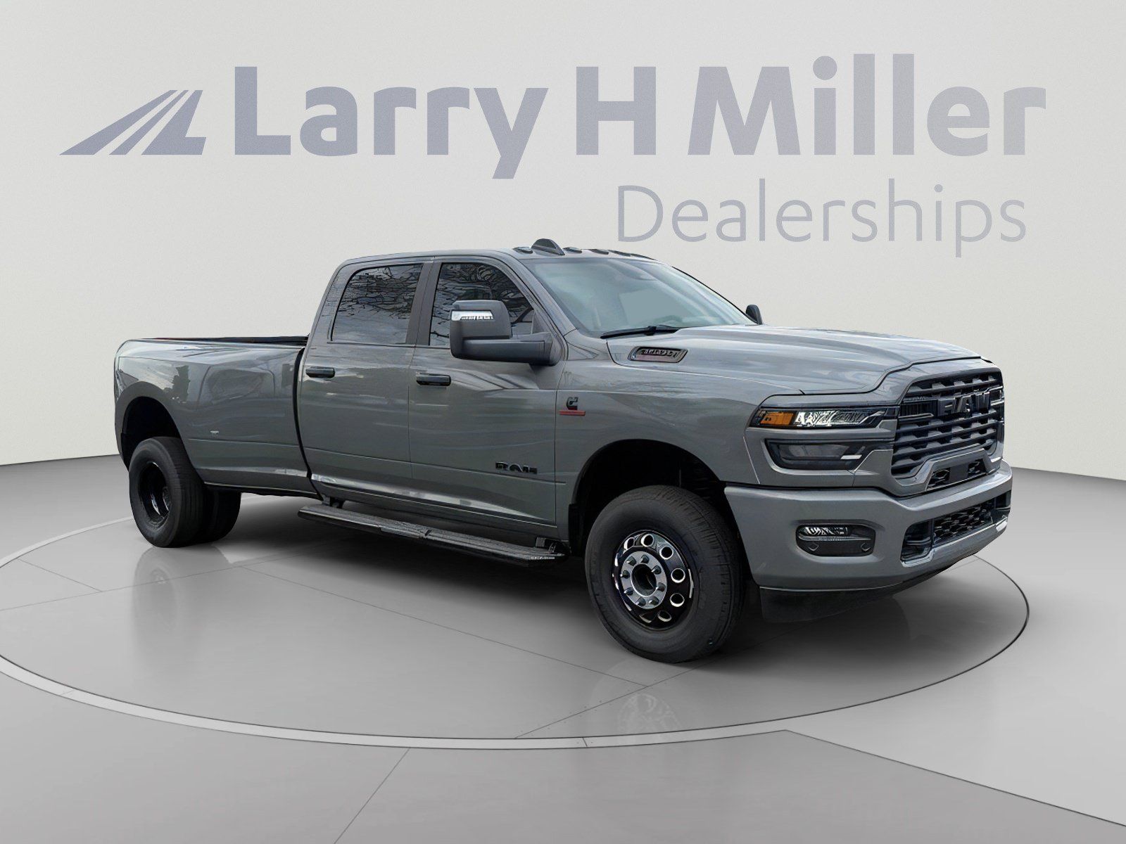 New 2027 RAM 3500 Big Horn AWD/4WD image 7