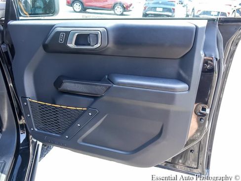 Used 2024 Ford Bronco Badlands AWD/4WD image 24
