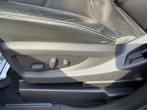 Used 2017 GMC Sierra 1500 SLT w/ SLT Premium Package image 21