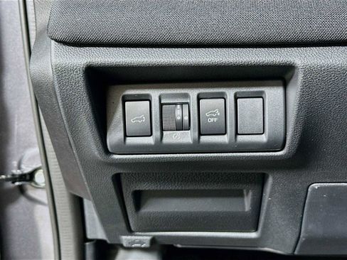 Certified 2025 Subaru Outback Premium image 10