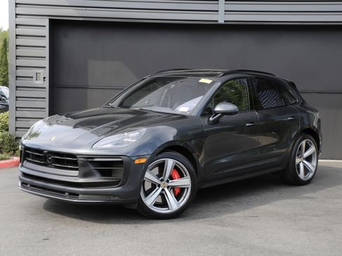 Used 2024 Porsche Macan GTS AWD/4WD image 1