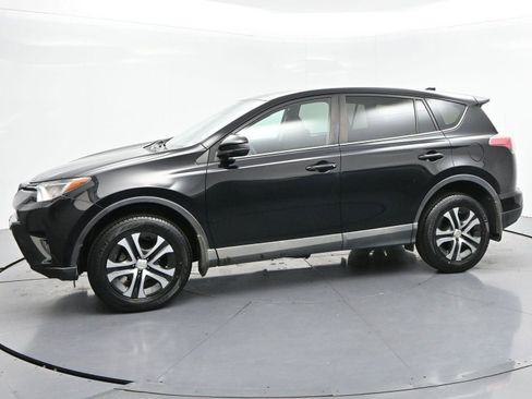 Used 2018 Toyota RAV4 LE w/ All Weather Liner Package AWD/4WD image 4