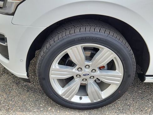 Used 2024 Ford Expedition Max Platinum image 17