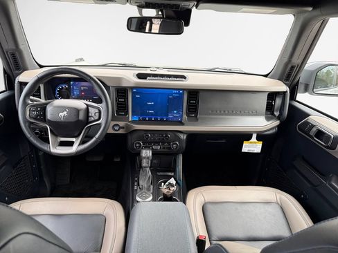 Used 2024 Ford Bronco Wildtrak AWD/4WD image 22