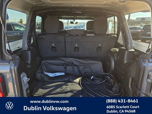 Used 2023 Jeep Wrangler Unlimited Rubicon 4xe image 10