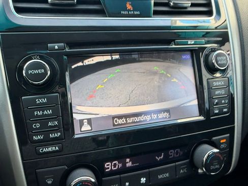 Used 2015 Nissan Altima 2.5 SV w/ Convenience Package image 6