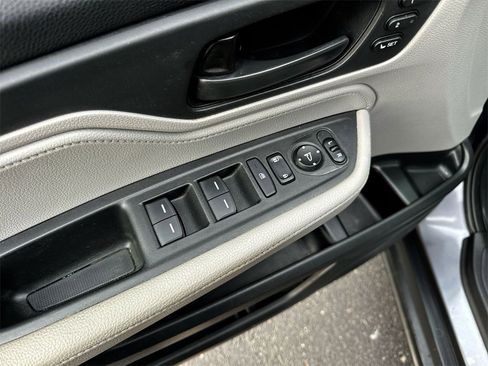 Used 2019 Honda Odyssey EX-L image 13