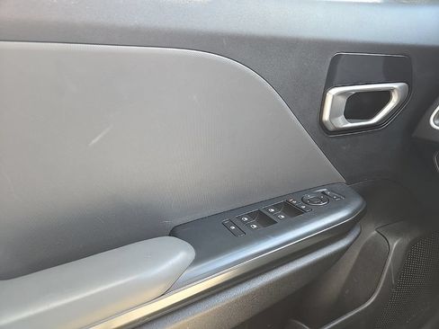 Certified 2025 Kia K4 FWD image 19