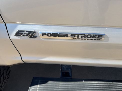 Used 2017 Ford F250 Platinum w/ Platinum Ultimate Package image 14