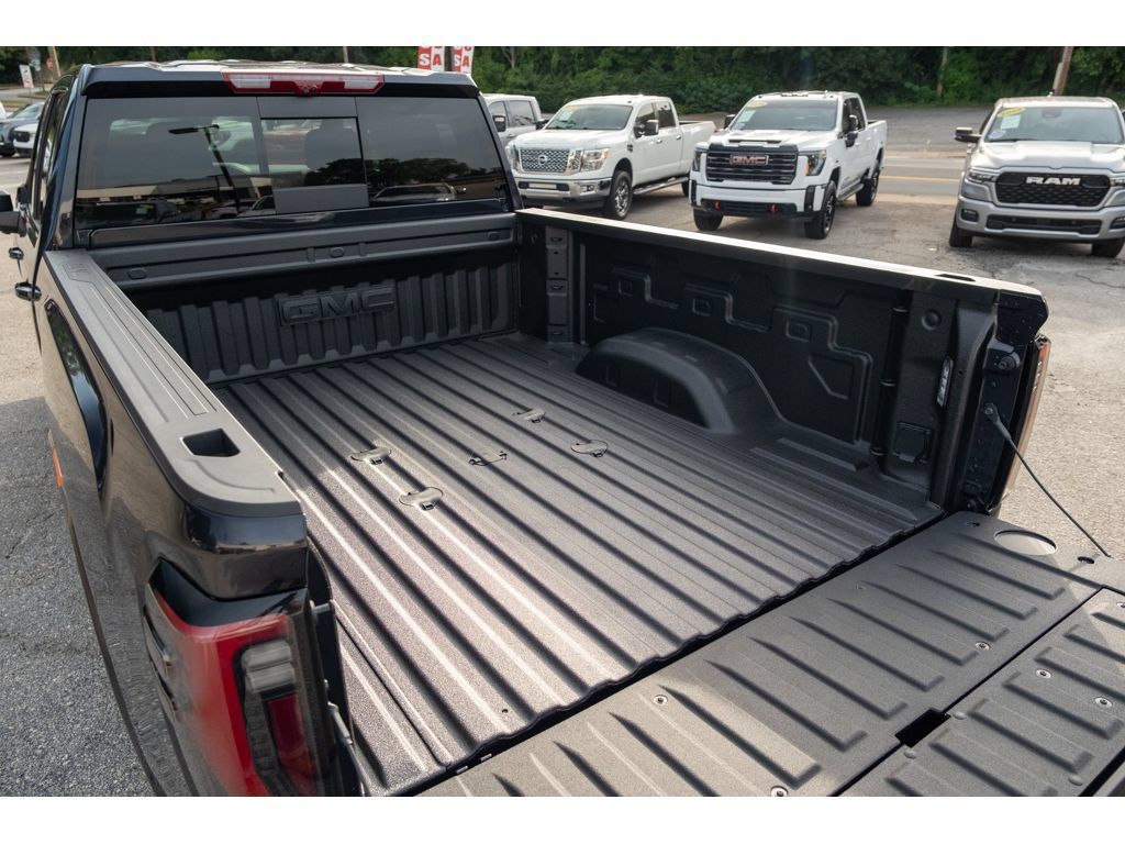 New 2026 GMC Sierra 2500 AT4 w/ AT4 Premium Plus Package AWD/4WD image 35
