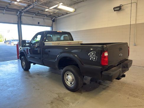Used 2015 Ford F250 XL w/ Snow Plow Prep Package AWD/4WD image 4